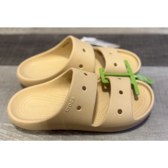 NEW Crocs Classic Sandal V2 Beige Women’s Size 8 Men’s 6 Lightweight Slip-On - Picture 5 of 7